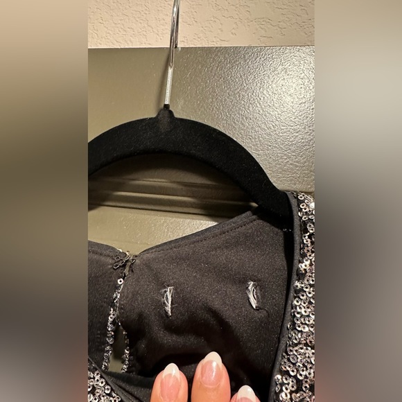 EXPRESS Color Block Sequin Strong Shoulder Mini Dress - Picture 2 of 12